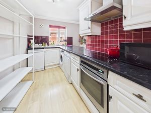 KITCHEN- click for photo gallery